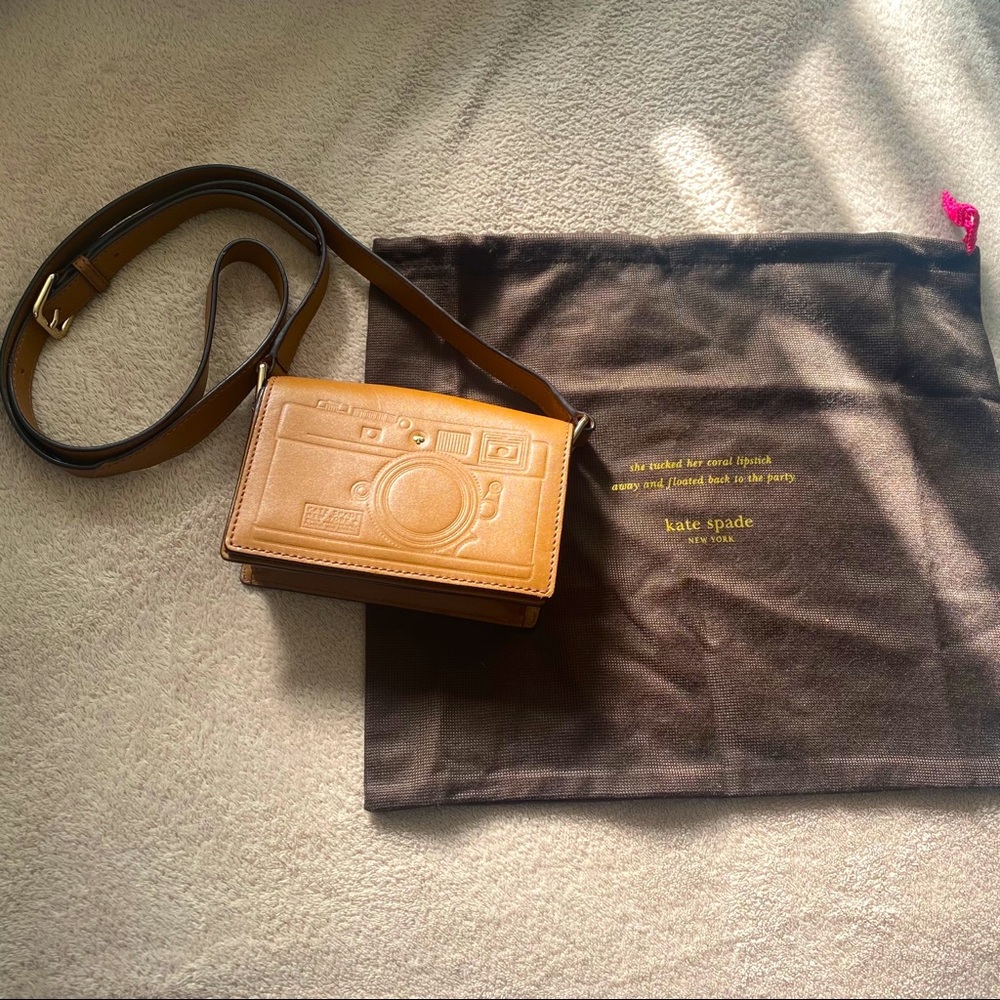 NWOT Rare Kate Spade Camera Crossbody + Dustbag